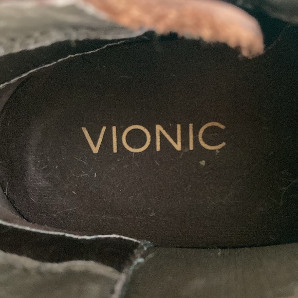 Vionic Nadelle Chelsea Boot - Picture 5 of 6